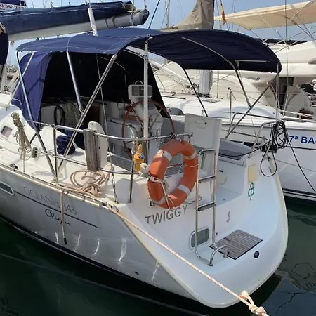 Hotel Cruising Boat For Up To 6 People In Masnou Badalona Zewnętrze zdjęcie